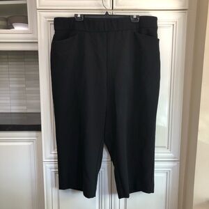 Torrid ladies dress capris